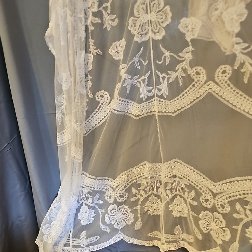 Elegant White Lace Kimono 4x - Picture 4 of 7